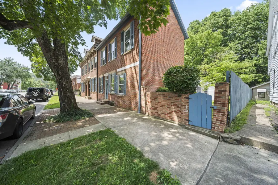 179 W Water Street, Chillicothe, OH 45601 - #2