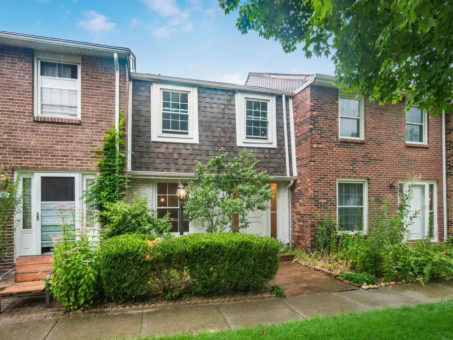 604 Pamlico Street, Columbus, OH 43228 - #3