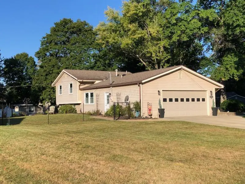 11 Avon Drive, Lexington, OH 44904 - #3