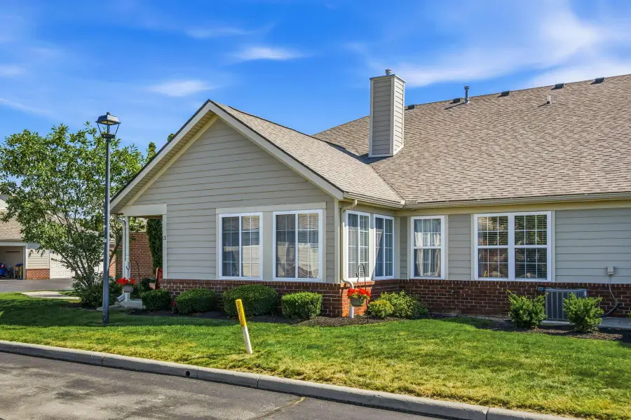 13 Greenhedge Circle, Delaware, OH 43015 - #3