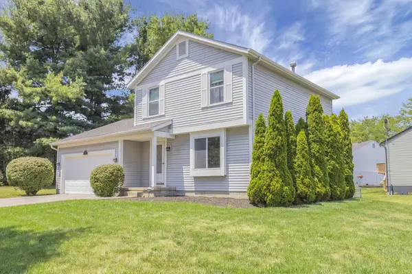 493 Meadows Boulevard, Pickerington, OH 43147