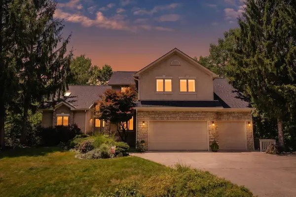 3694 Waverly Place Drive, Lewis Center, OH 43035