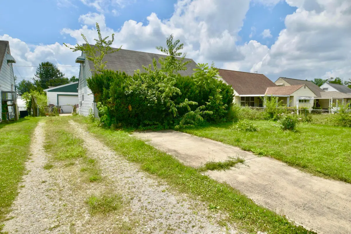4027 Rickenbacker Avenue, Columbus, OH 43213 - #1