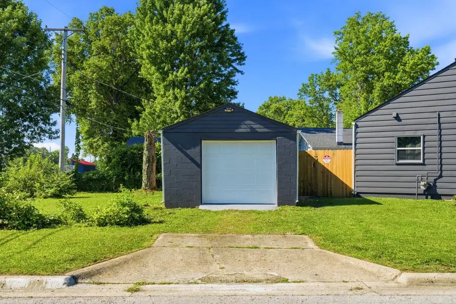 118 S Hampton Road, Columbus, OH 43213 - #3