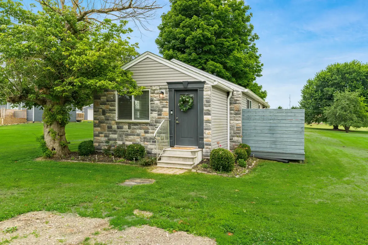 5055 Lancaster Kirkersville Road Nw, Baltimore, OH 43105 - #1
