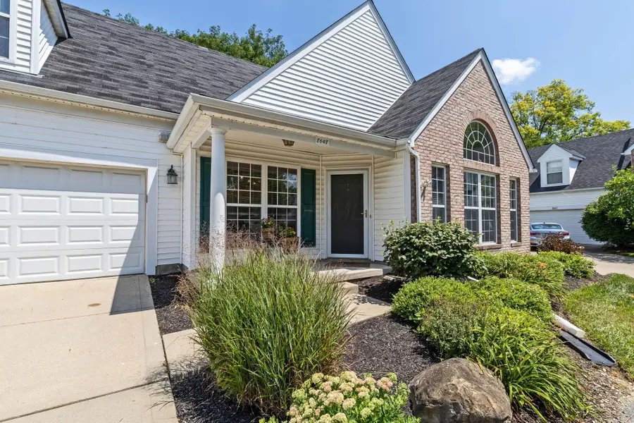 8648 Lazelle Village Drive, Lewis Center, OH 43035 - #3