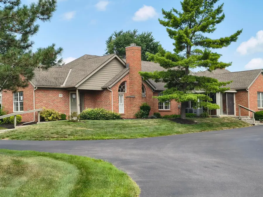3577 Hunters Crossing Drive, Grove City, OH 43123 - #2