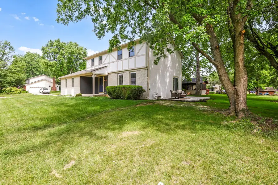 7010 Rockwoods Place, Worthington, OH 43085 - #3