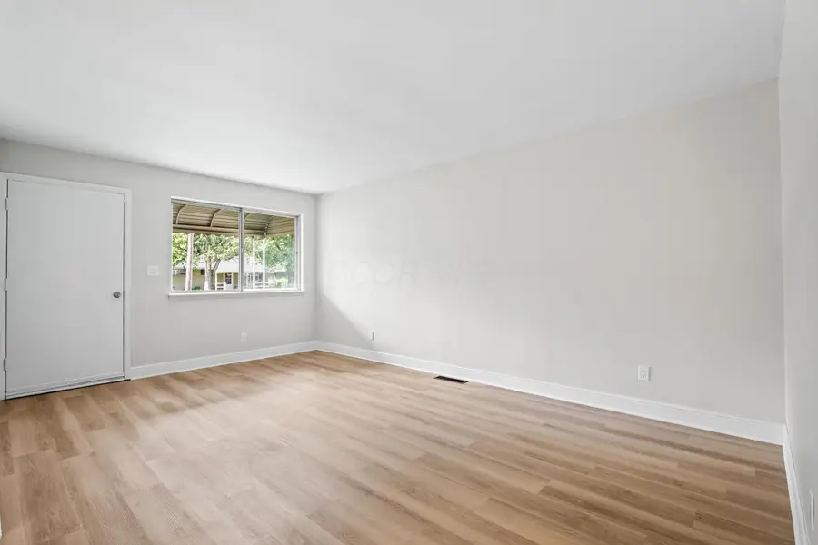 4174 Powell Avenue, Columbus, OH 43213 - #3