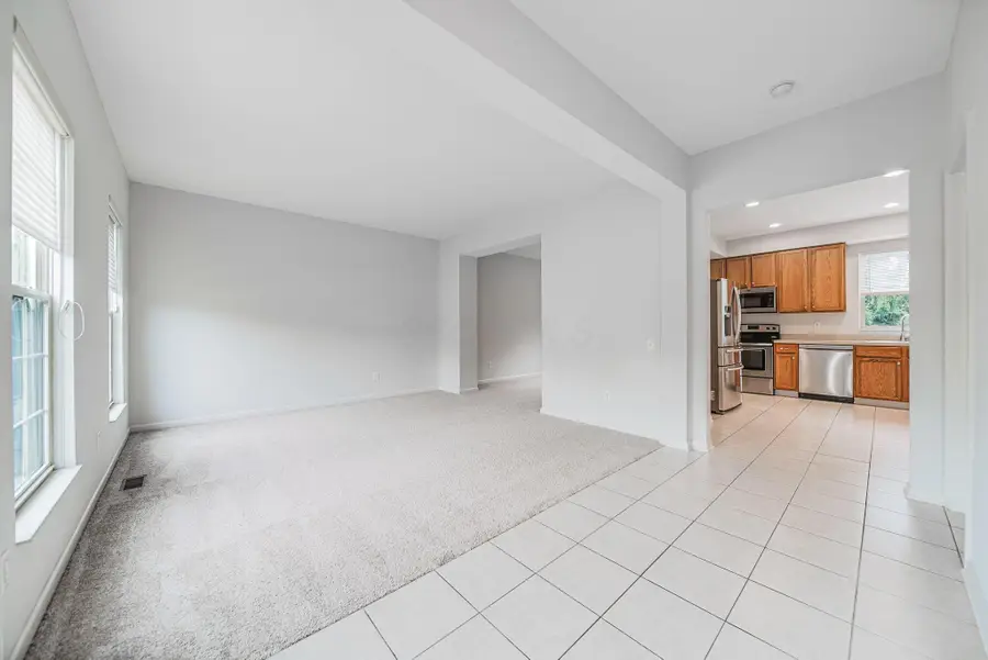 1224 Briarshore Way, Lewis Center, OH 43035 - #3