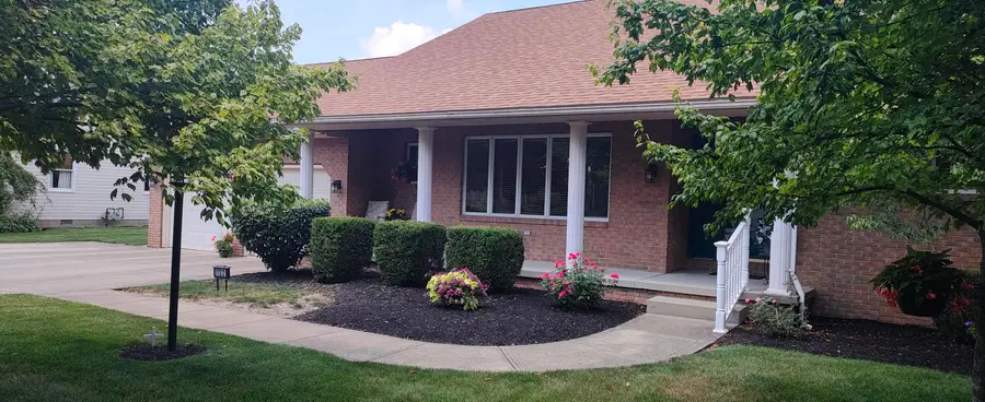 1122 Farmington Lane, Washington Court House, OH 43160 - #3