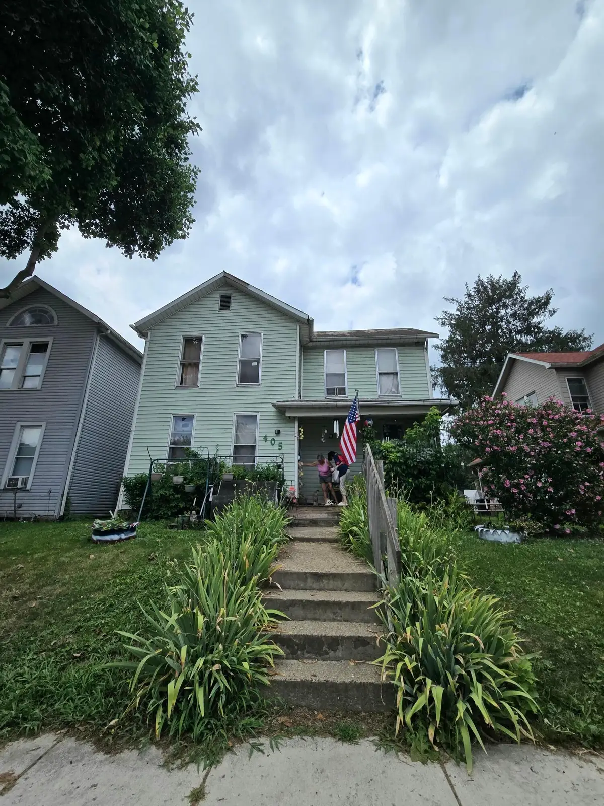405 Mead Street, Zanesville, OH 43701 - #1