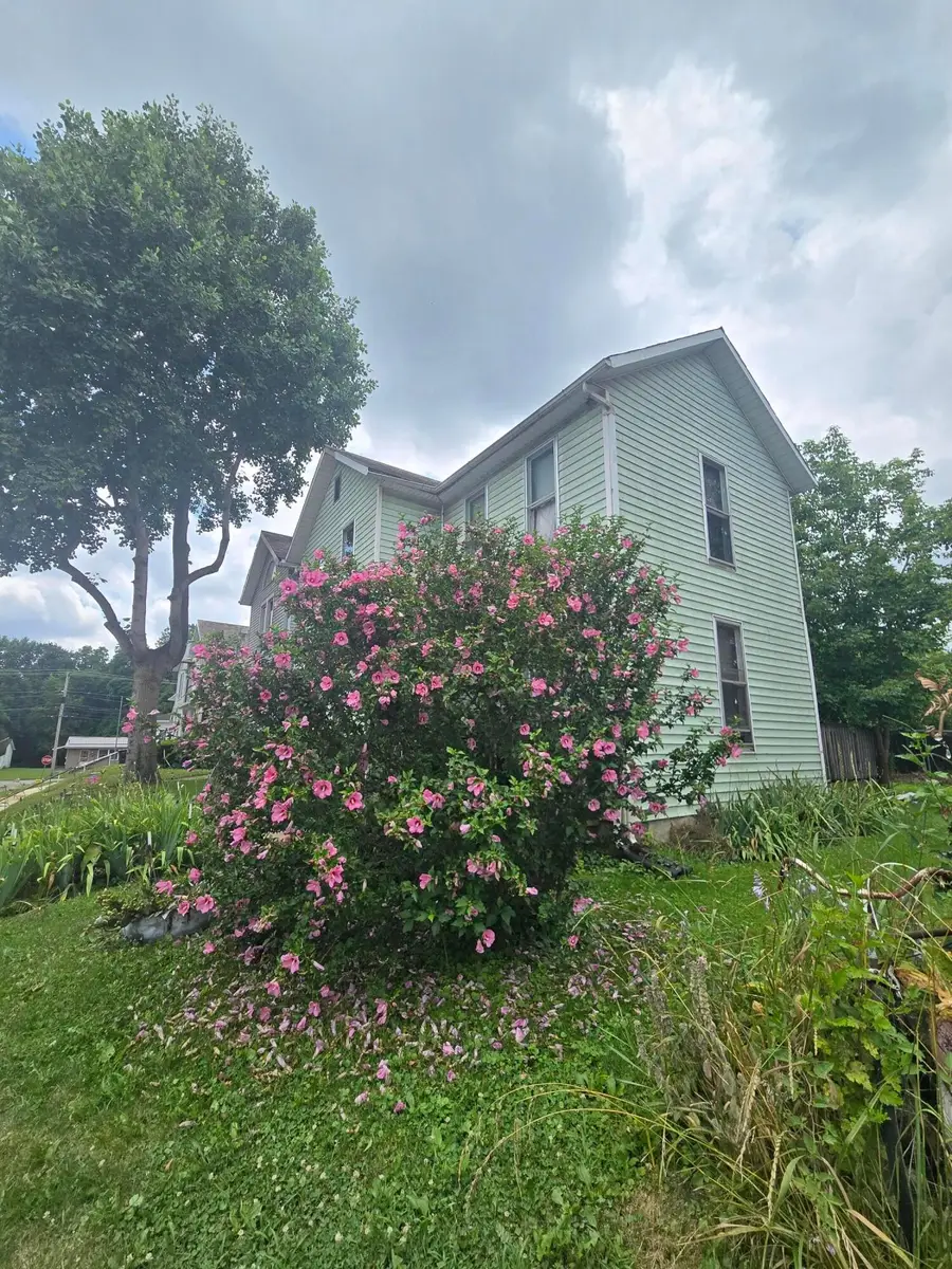 405 Mead Street, Zanesville, OH 43701 - #3