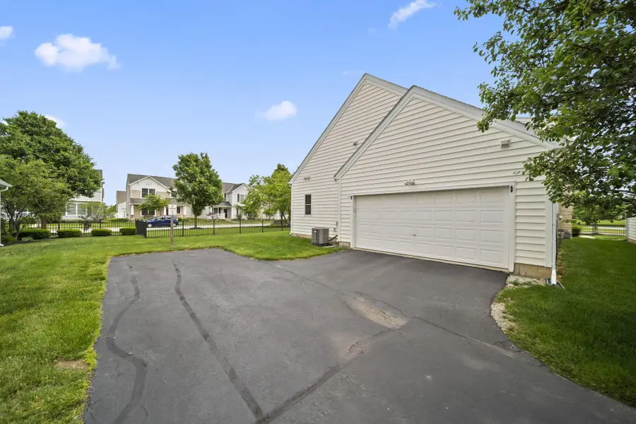 5900 Montana Creek Drive, Dublin, OH 43016 - #2