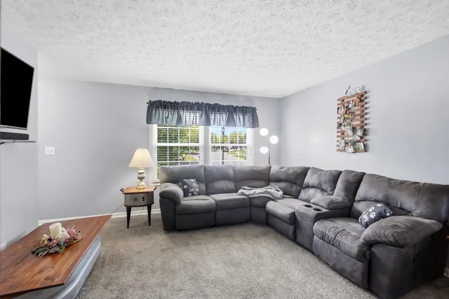 2274 Stargrass Avenue, Grove City, OH 43123 - #3