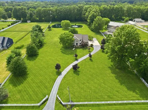 1835 Dixon Road, Blacklick, OH 43004