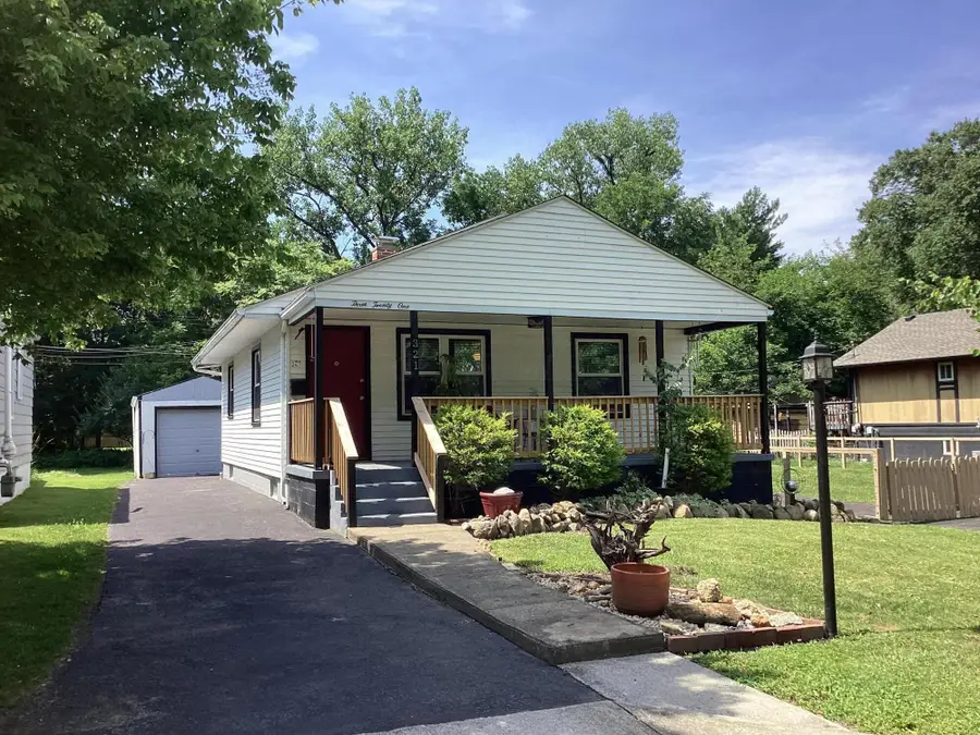 321 W Kanawha Avenue, Columbus, OH 43214 - #2