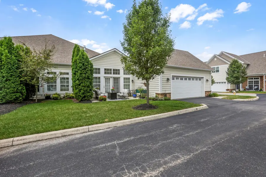 4562 Newport Loop E, Grove City, OH 43123 - #3