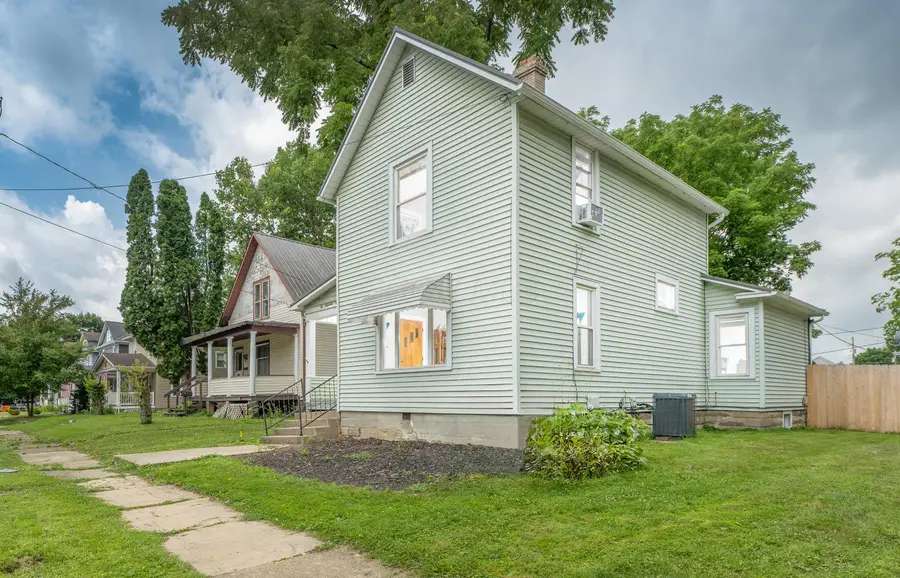 205 N Division Street, Mount Vernon, OH 43050 - #2