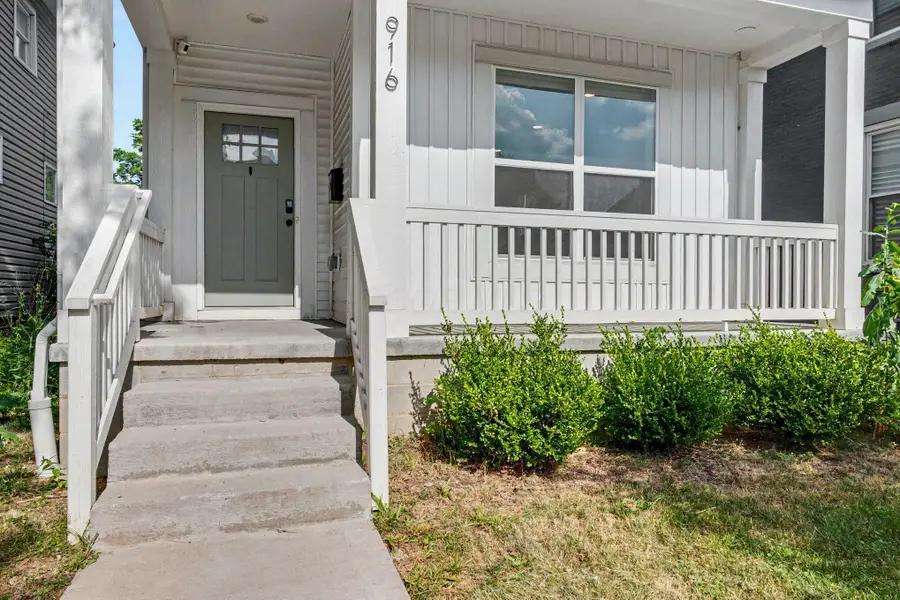 916 Oakwood Avenue, Columbus, OH 43206 - #2