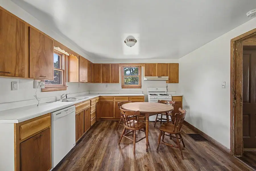 546 N Jefferson Street, Utica, OH 43080 - #3