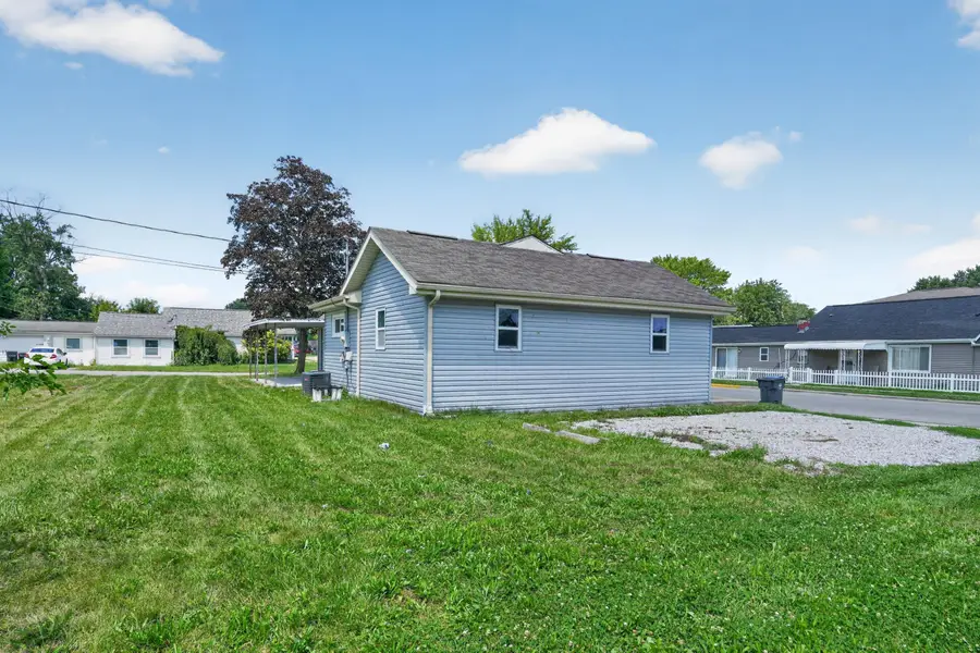 355 Woodlawn Avenue, Columbus, OH 43228 - #3