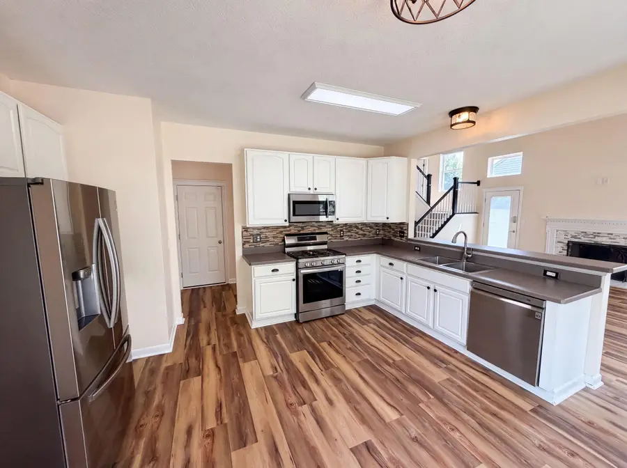 1332 Delcastle Loop, Grove City, OH 43123 - #2