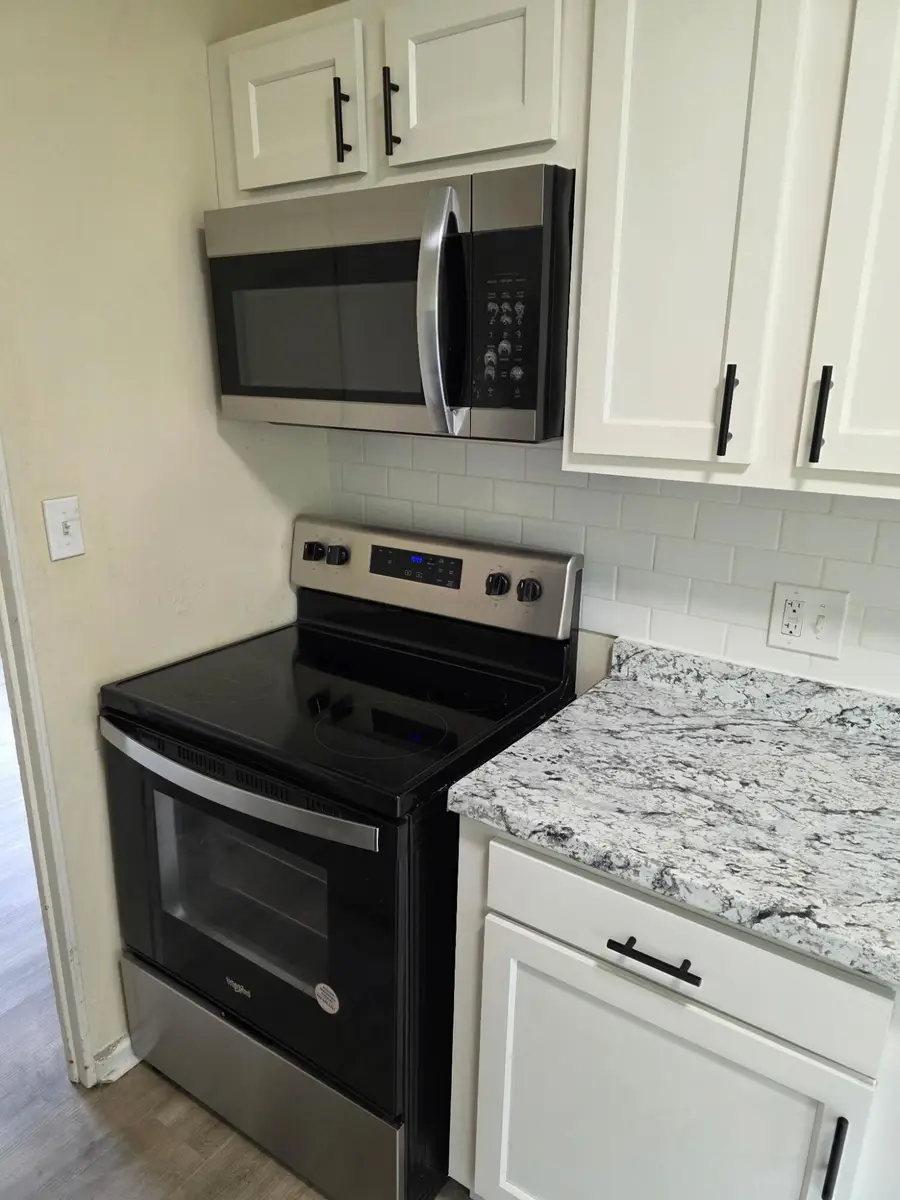 1058 E 26th Avenue, Columbus, OH 43211 - #3