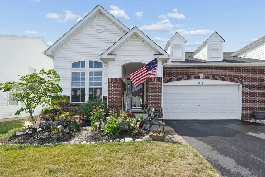 3203 Belstead Drive, Grove City, OH 43123 - #3