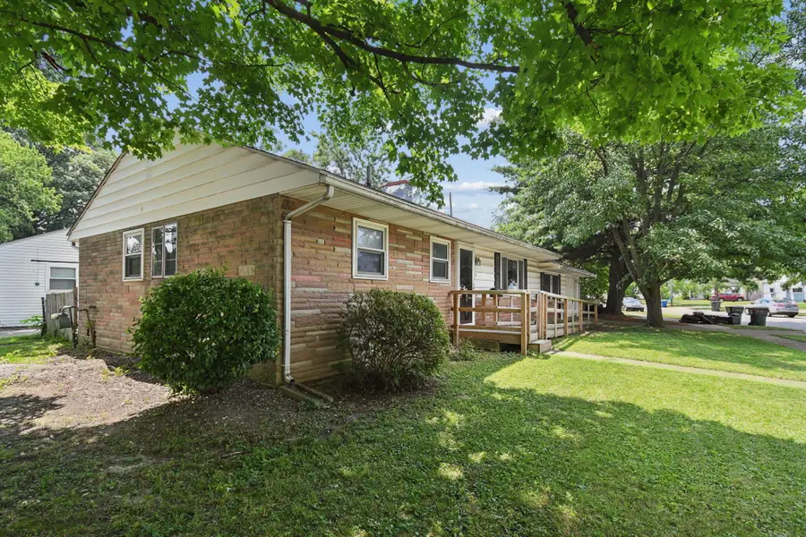 916 S Hampton Road, Columbus, OH 43227 - #3