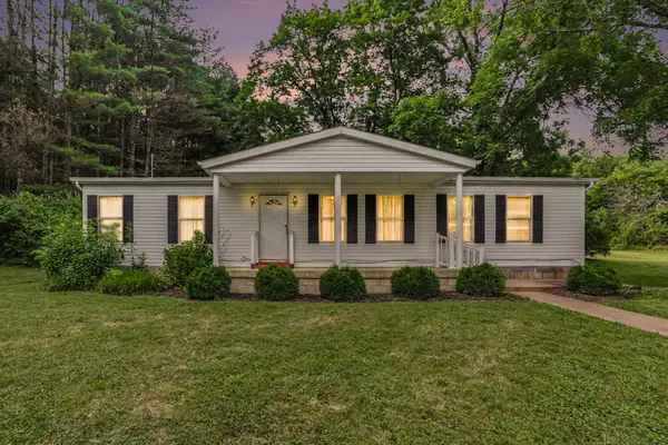 17563 Buckingham Road, Logan, OH 43138