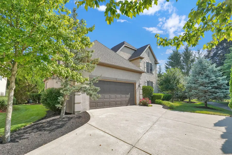 6052 Kentigern Court N, Dublin, OH 43017 - #2