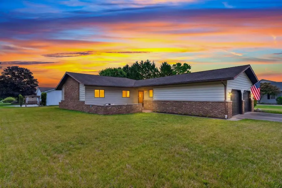 367 Lawnwood Drive, Circleville, OH 43113 - #3