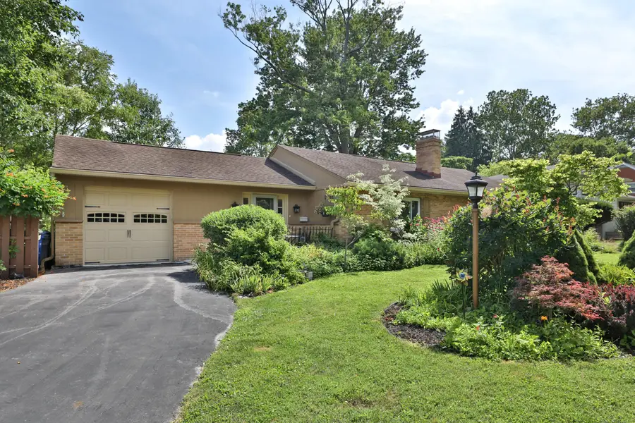 393 Charleston Avenue, Columbus, OH 43214 - #2
