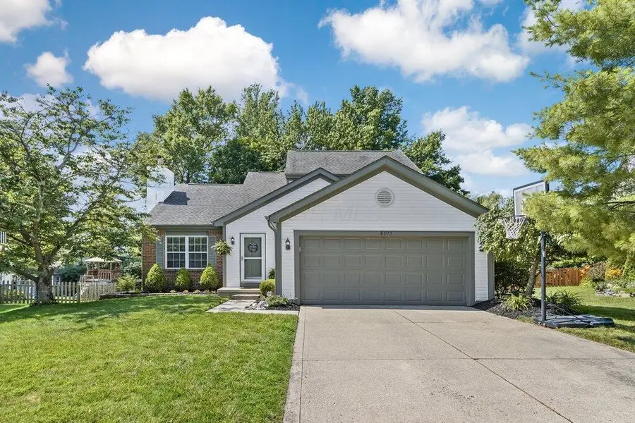 8975 Newmills Lane, Lewis Center, OH 43035 - #2