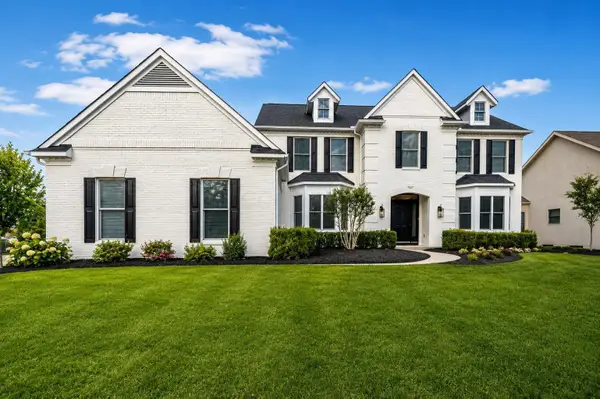 7527 Heatherwood Lane, Dublin, OH 43017