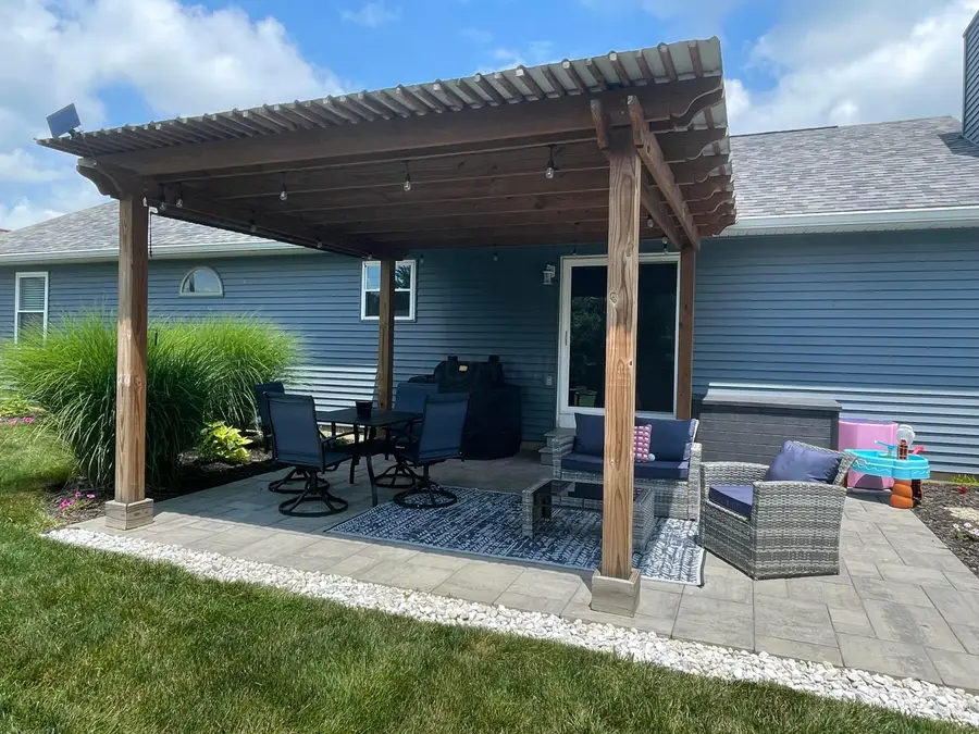 44 Ashton Drive, Ashville, OH 43103 - #3
