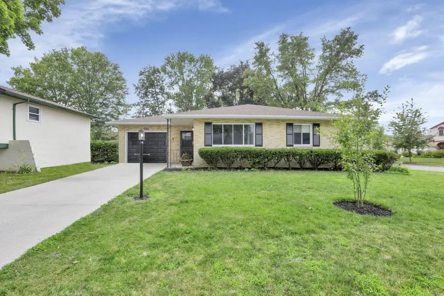 1695 Rocky Pine Loop N, Columbus, OH 43229 - #2