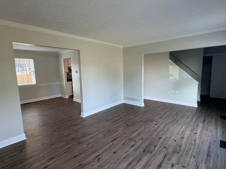 6184 Rockland Drive, Dublin, OH 43017 - #3