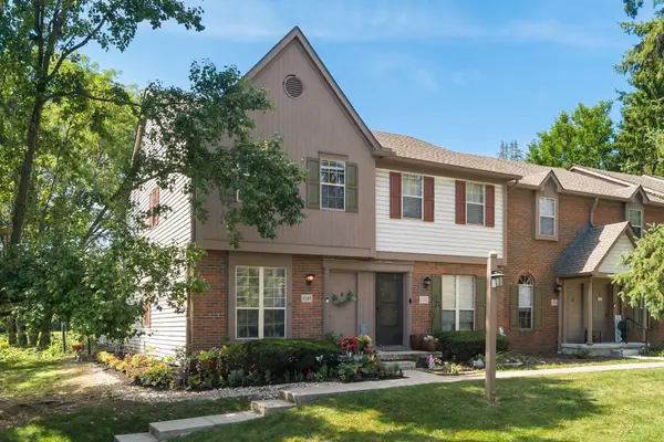 1349 Lane On The Lake, Columbus, OH 43235