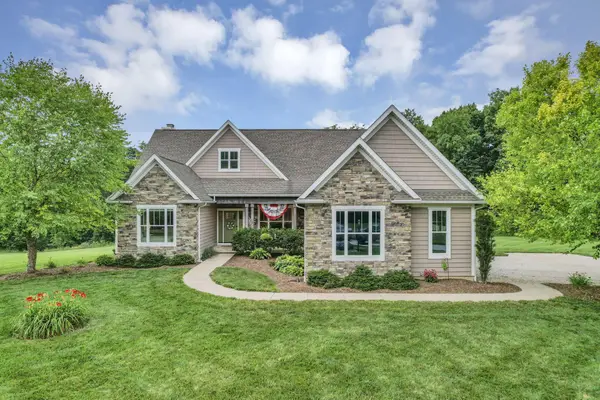112 Liberty Woods Court Nw, Johnstown, OH 43031