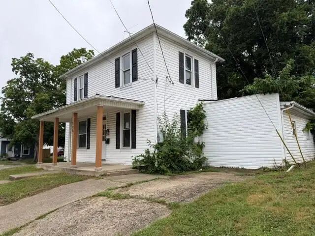 128 W Corwin Street, Circleville, OH 43113 - #2