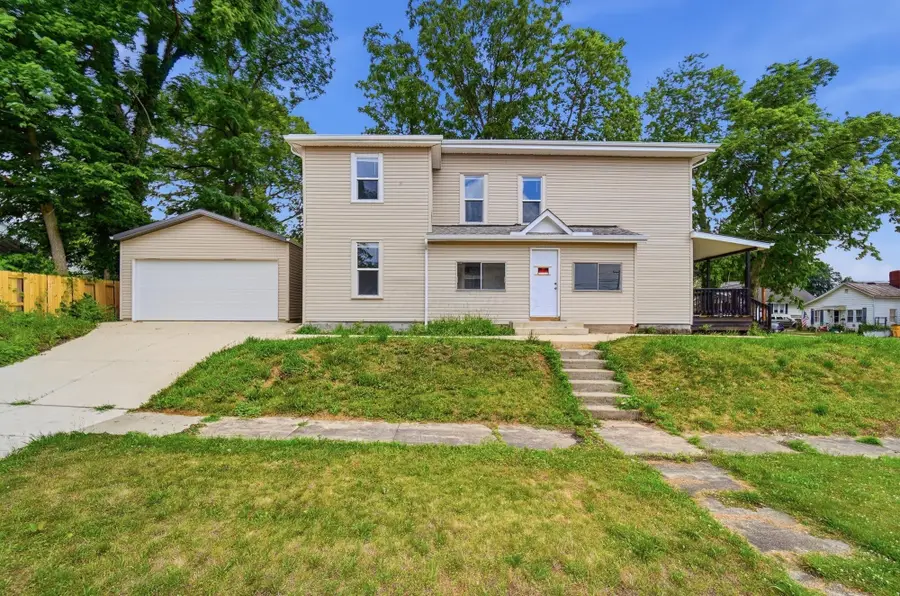401 E Ohio Avenue, Mount Vernon, OH 43050 - #3