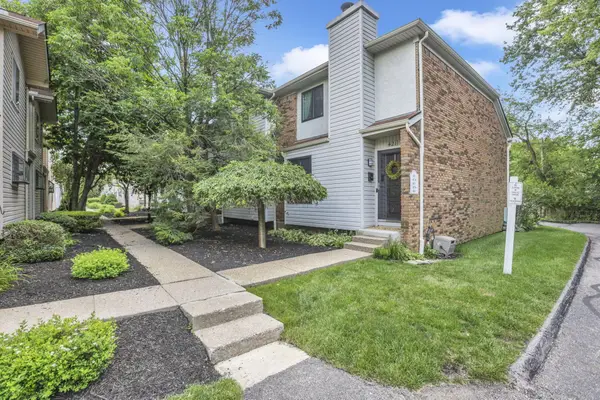 421 E North Street, Worthington, OH 43085
