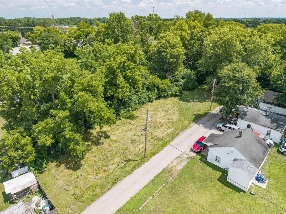 831 Flint Drive, Washington Court House, OH 43160 - #1