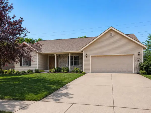 1453 Hickory Gate Drive, Marysville, OH 43040