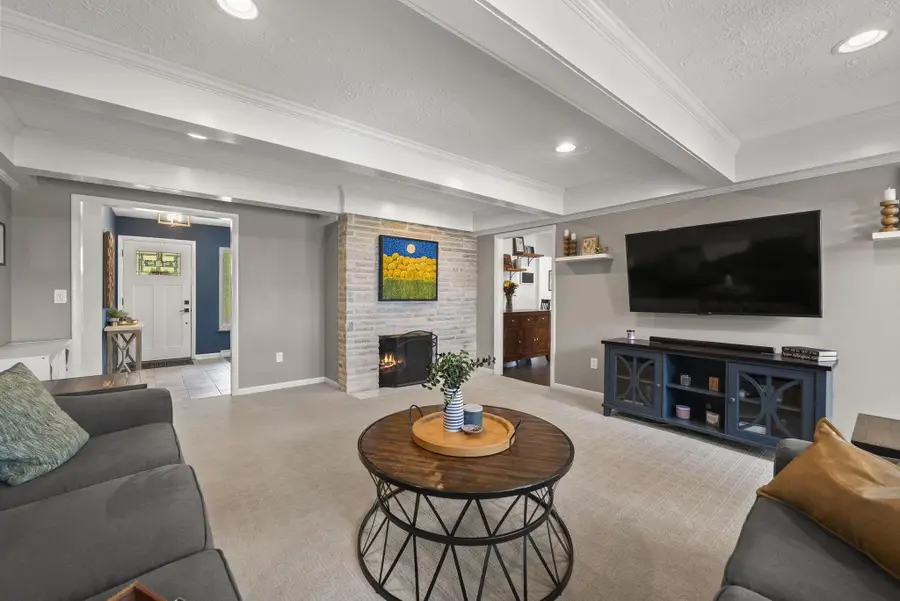 3956 Mountview Road, Upper Arlington, OH 43220 - #2