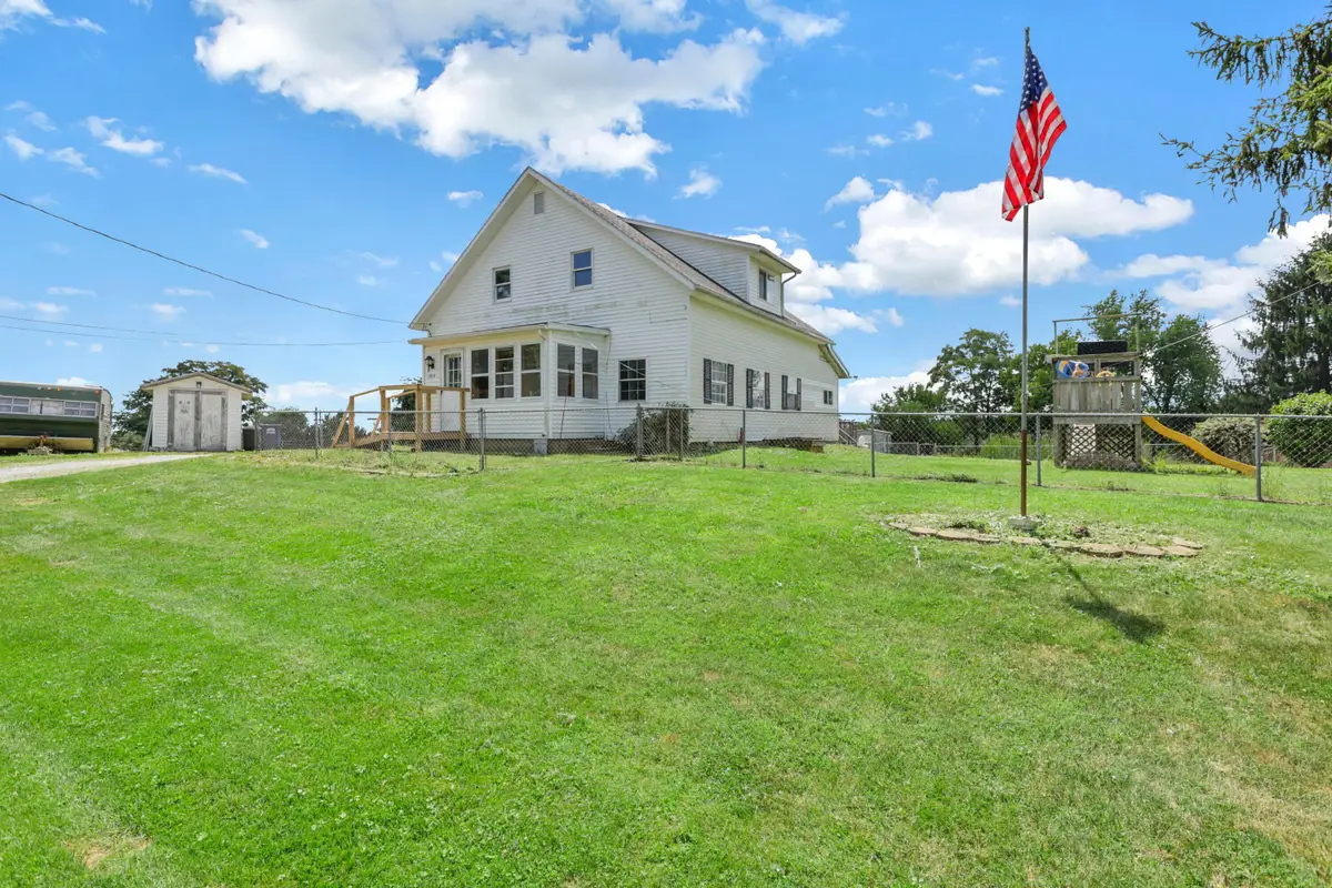 8818 National Road Se, Thornville, OH 43076 - #1