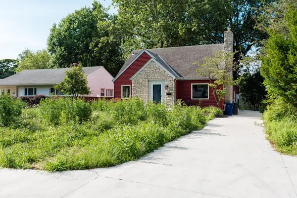 353 Charleston Avenue, Columbus, OH 43214