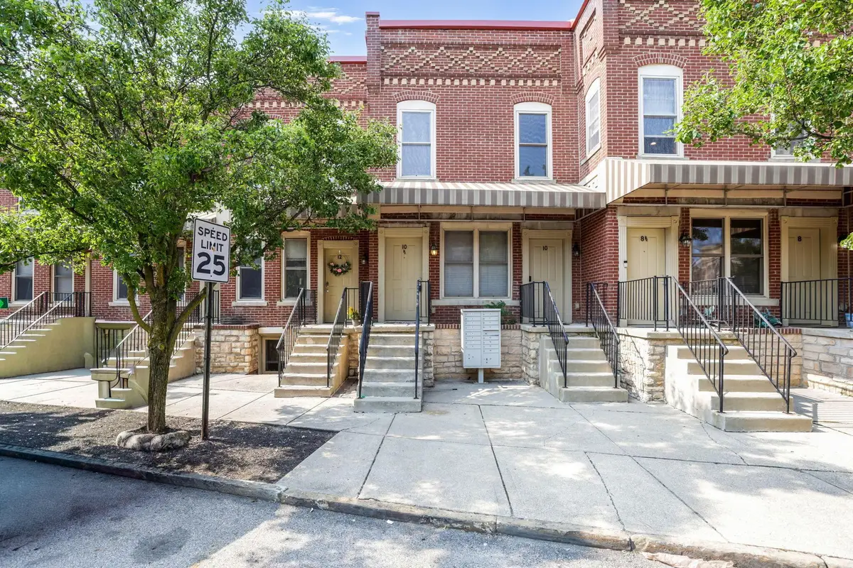 10 1/2 Clark Place, Columbus, OH 43201 - #1